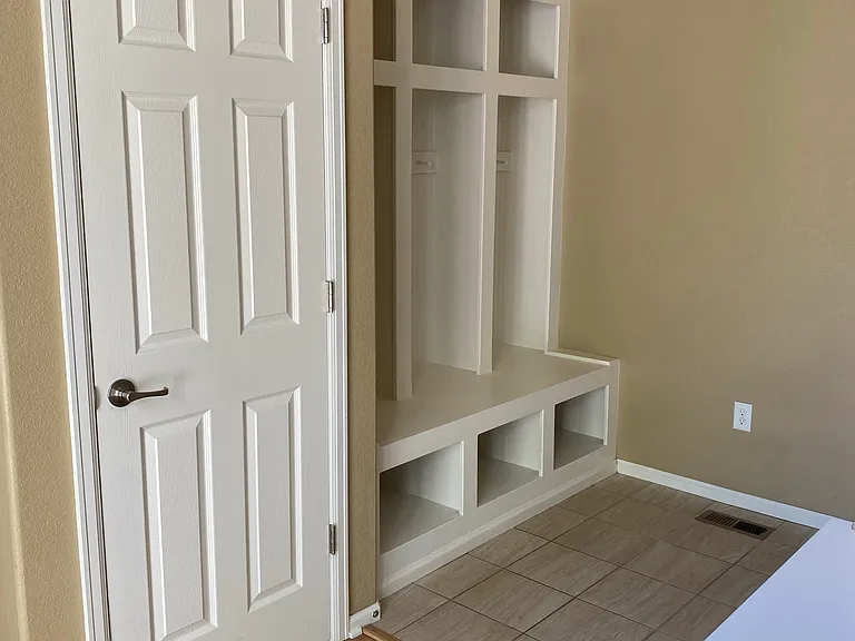 404 Casper Dr — Photo 15