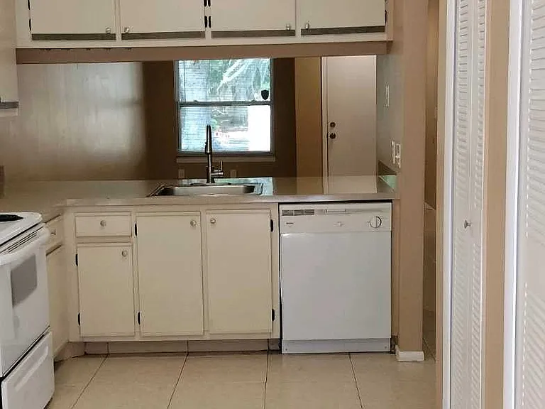 1230 Sophie Blvd #1230 — Photo 5