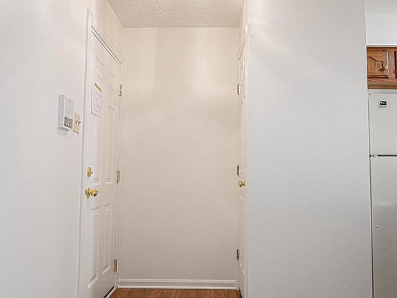 5th image of 1401 Sage Ln #1401-G