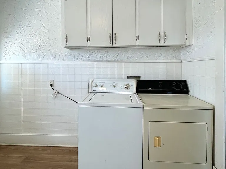 1631 E 4th Ave — Photo 10