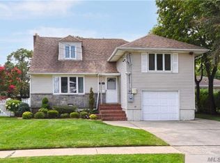 2724 Wilddale Rd, Baldwin, NY 11510