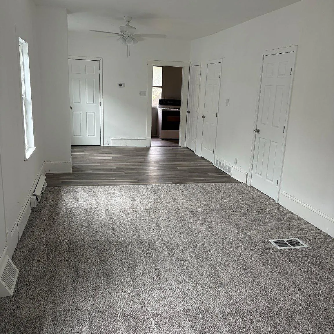 3 bed, 1.0 bath, 920 sqft, $1,750 — Photo 4