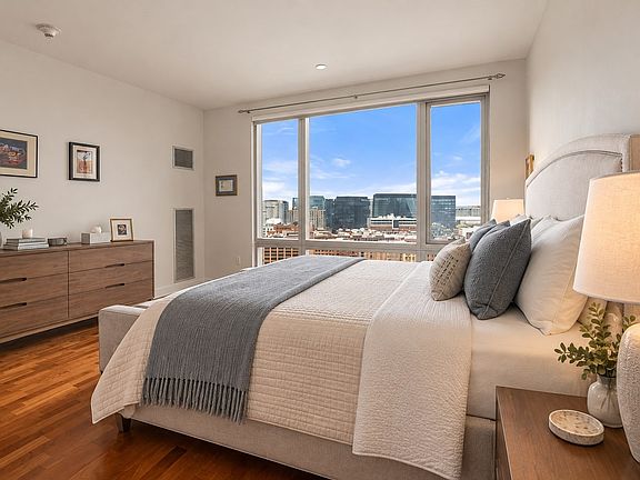 4th image of 500 Atlantic Ave Unit 16M