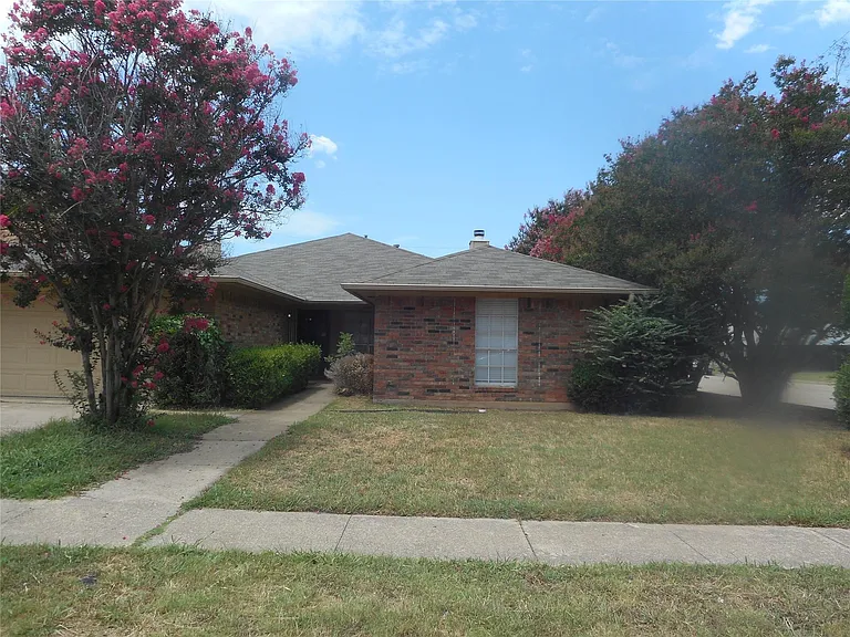900 Milby Rd — Photo 19