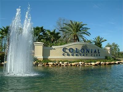 Main Entrance to Colonial Country Club