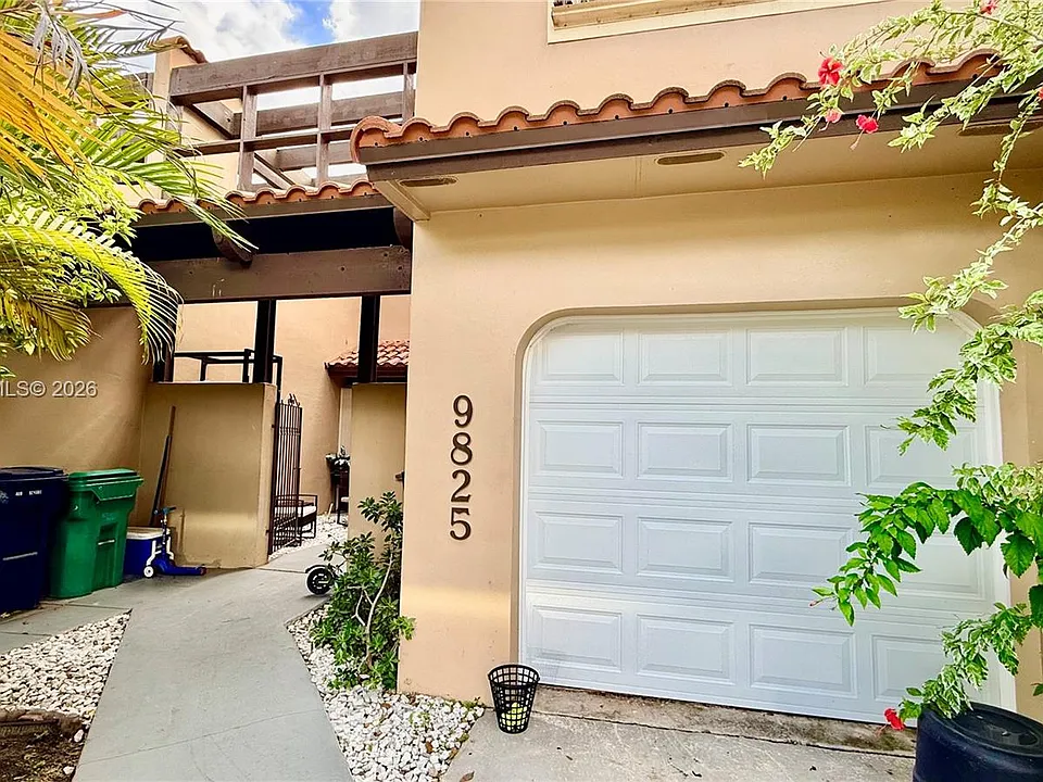 9825 Costa Del Sol Blvd #C105