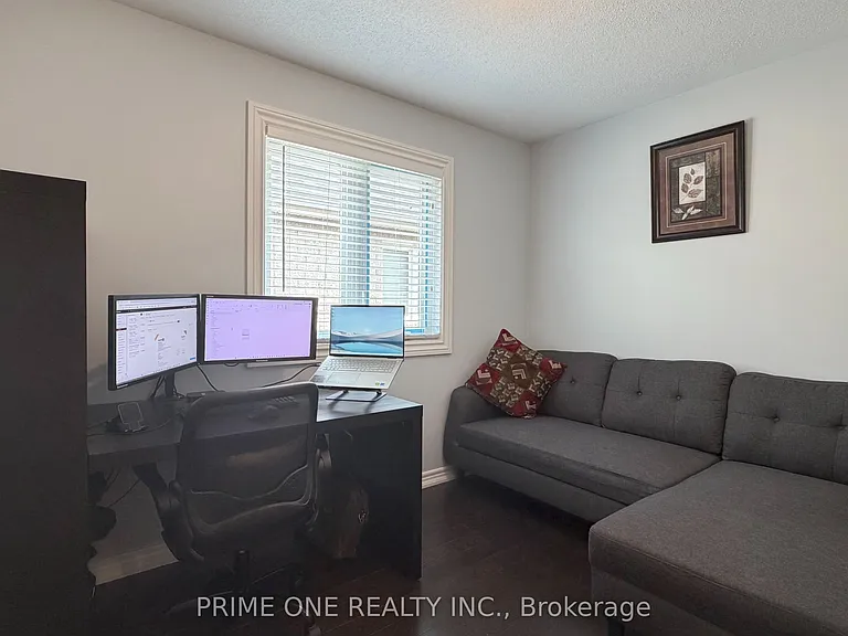 7124 Village Walk — Photo 33