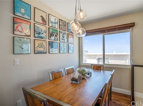 5th image of 212 Seaview St