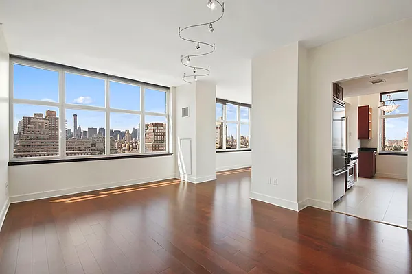 Rented by Corcoran | media 27