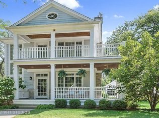 509 E Hillside Ave, Barrington, IL 60010