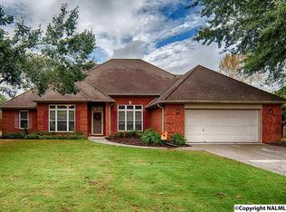 2643 Quarter Ln SE, Hampton Cove, AL 35763