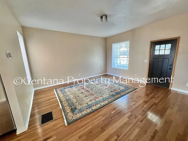 838 W Park St — Photo 7