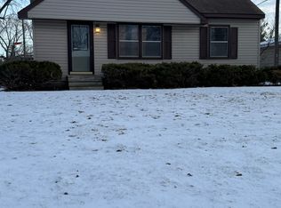 1840 Longview Dr, New Brighton, MN 55112
