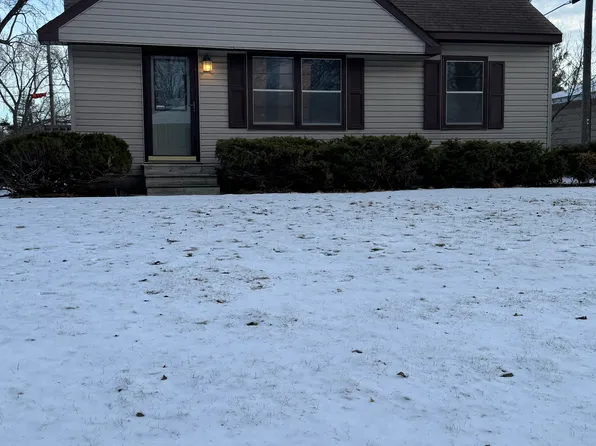 1840 Longview Dr, New Brighton, MN 55112