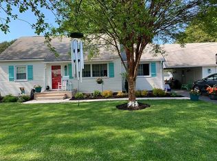 112 Greenhedge Dr, Camillus, NY 13031