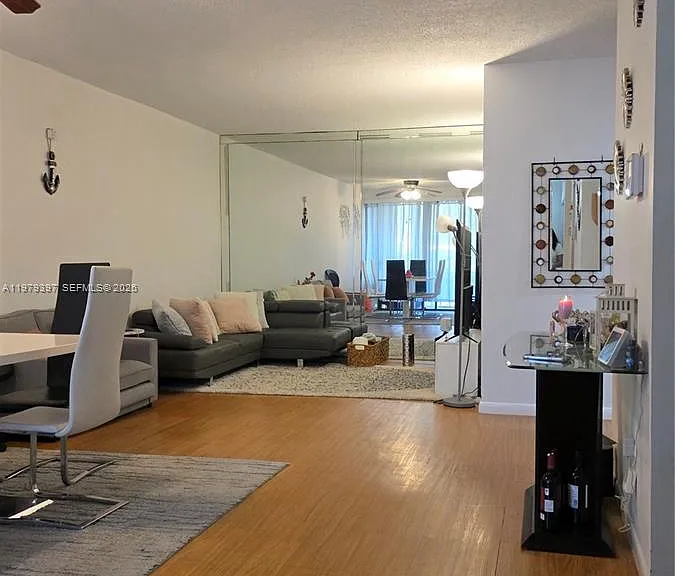 750 NE 199th St #101H — Photo 3