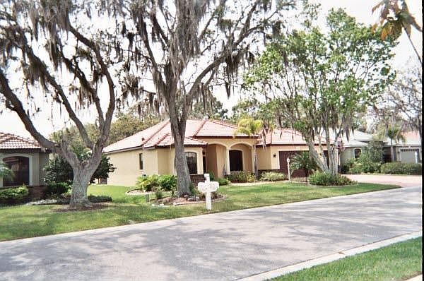 1st image of 4871 Sweetshade Dr