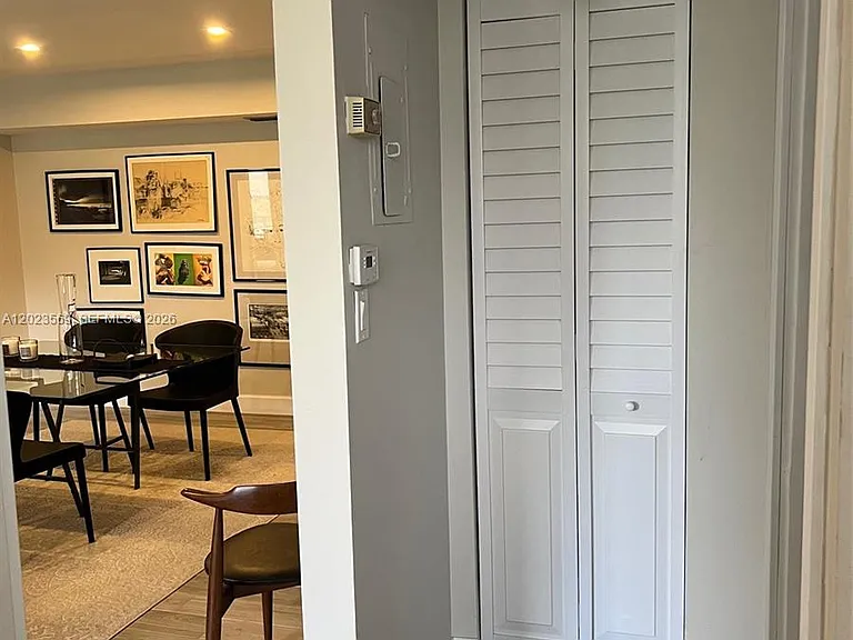 1400 Saint Charles Pl #323 — Photo 9