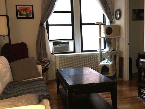 2nd image of 4307 42nd St #2E