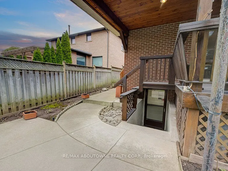 440 Parkridge Cres — Photo 26