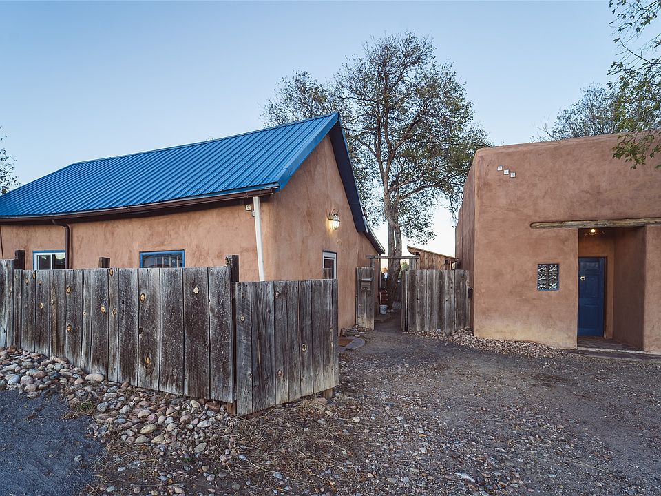 1st image of 818 & 822 New Mexico Ave