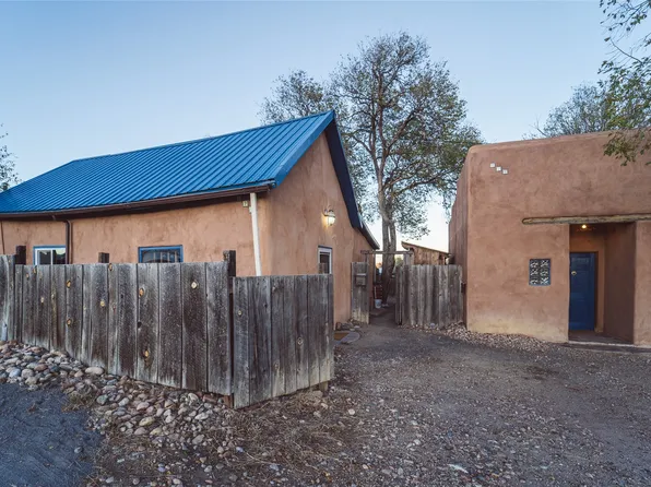 818 & 822 New Mexico Ave, Las Vegas, NM 87701