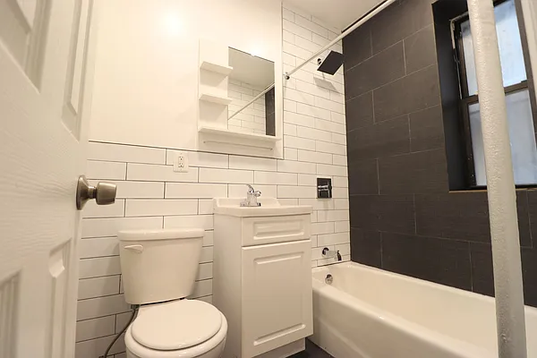 Rented by Bruma Realty LLC | media 16