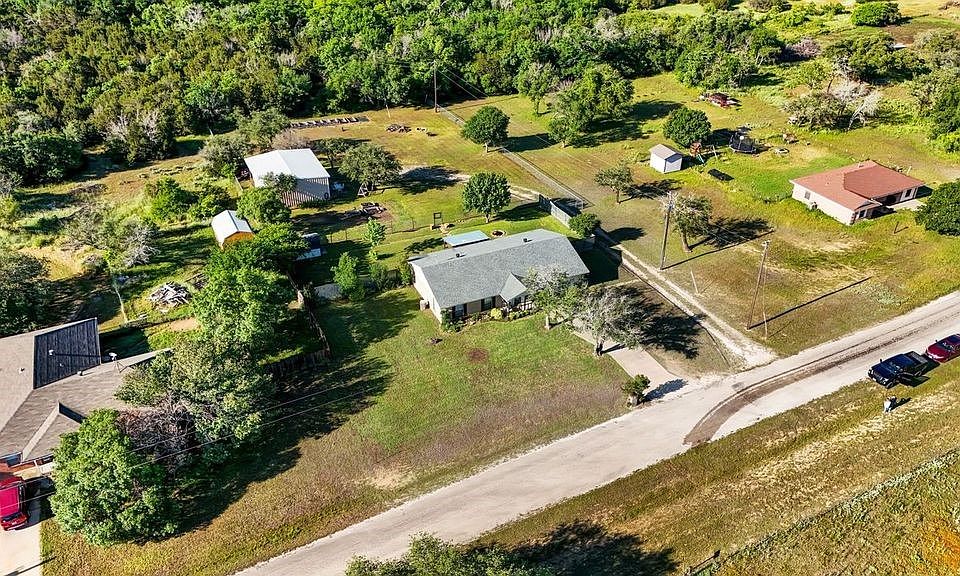 1st image of 458 McFarland Ln