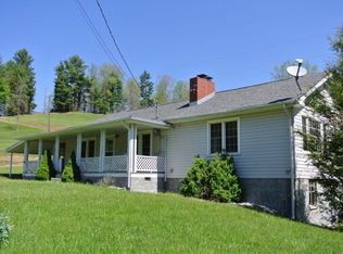 1584 Arbuckle Rd, Burnsville, NC 28714