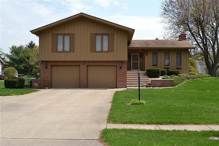 1st image of 51760 Winding Waters Ln #L