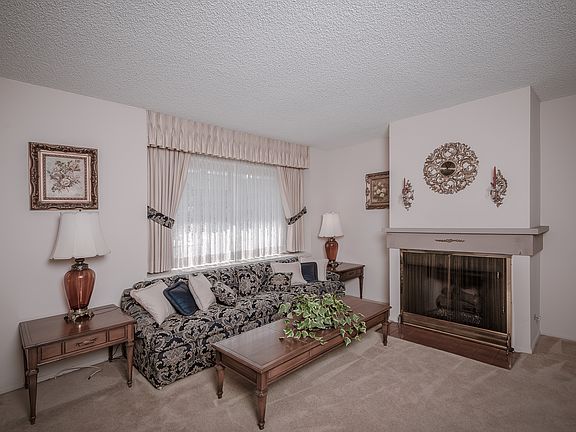 2nd image of 12 Elderglen #55