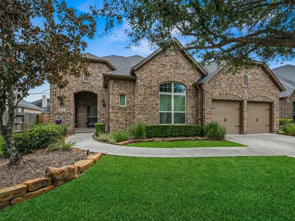 8126 Threadtail St, Conroe, TX 77385