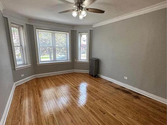 3rd image of 5604 S Francisco Ave #1