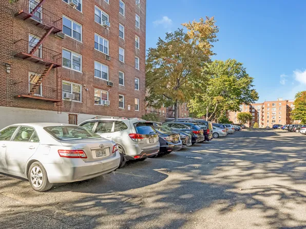 26-25 Union Street image 17 of 17