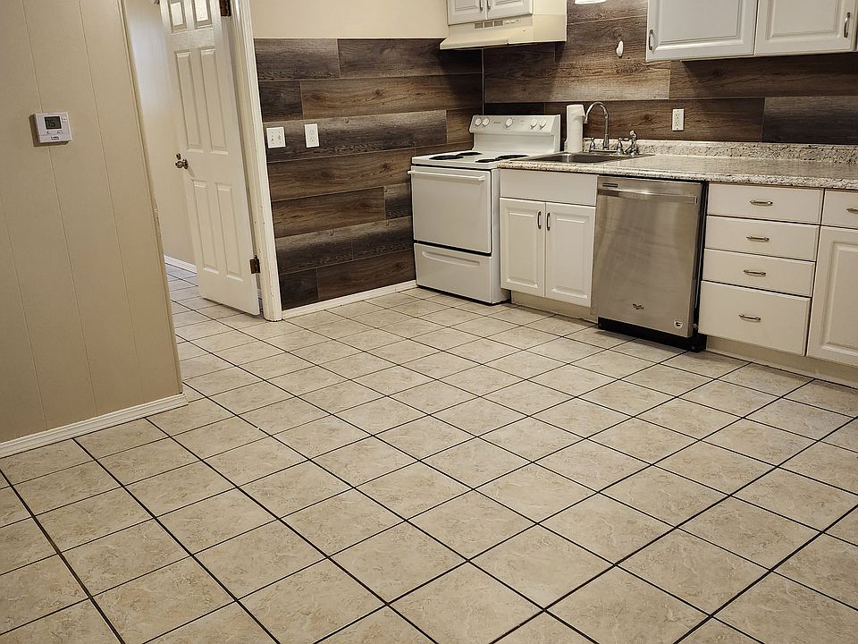 1st image of 314 S Lowry St #3