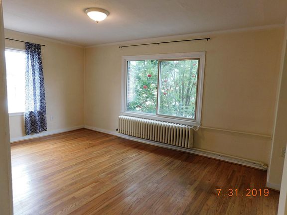 4th image of 1008 S 2nd St APT 207