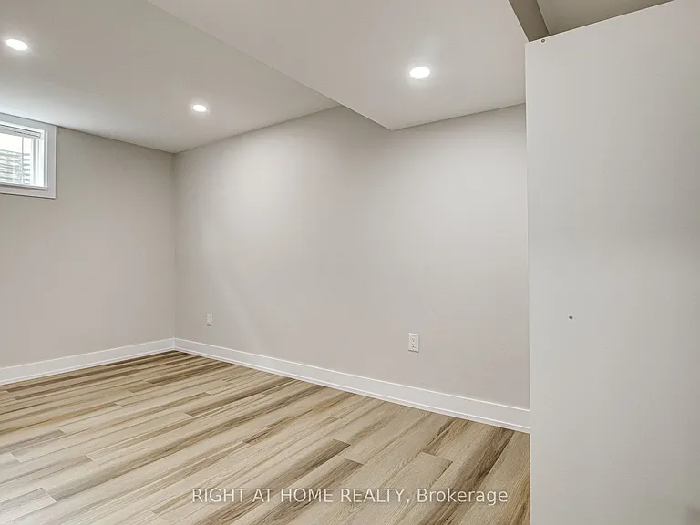 265 Dearborn Blvd — Photo 13