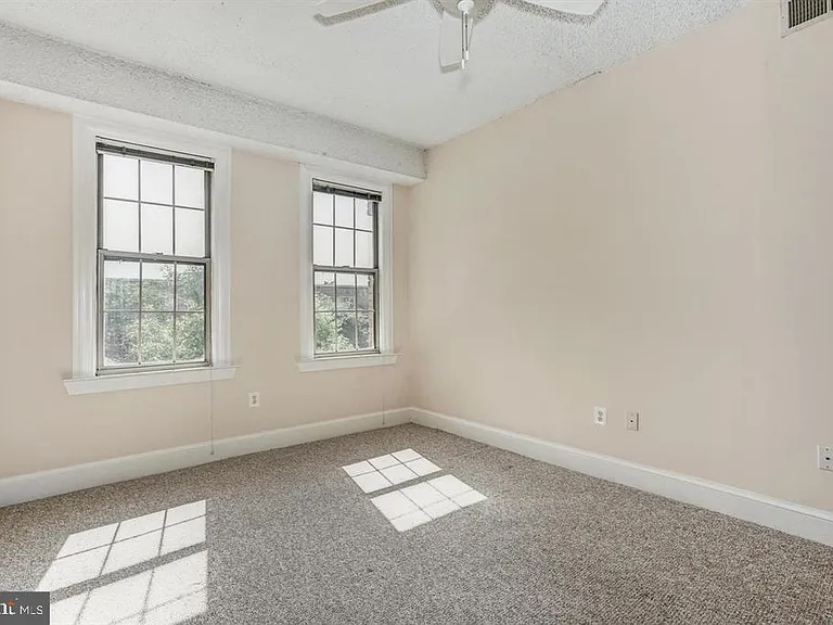 1401 Columbia Rd NW #215 — Photo 15