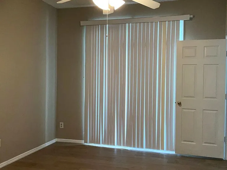 1318 Lake Biscayne Way — Photo 17