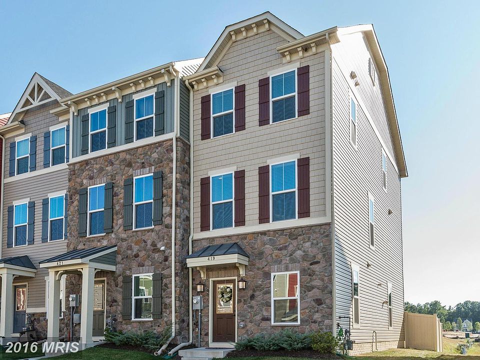 1st image of 419 Willow Bend Dr