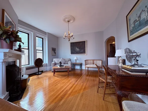 271 Dartmouth St #Penthouse 6c, Boston, MA 02116