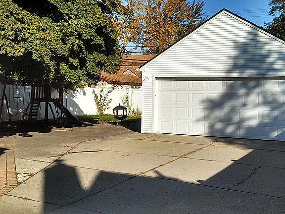 4th image of 1386 W Saratoga Ave