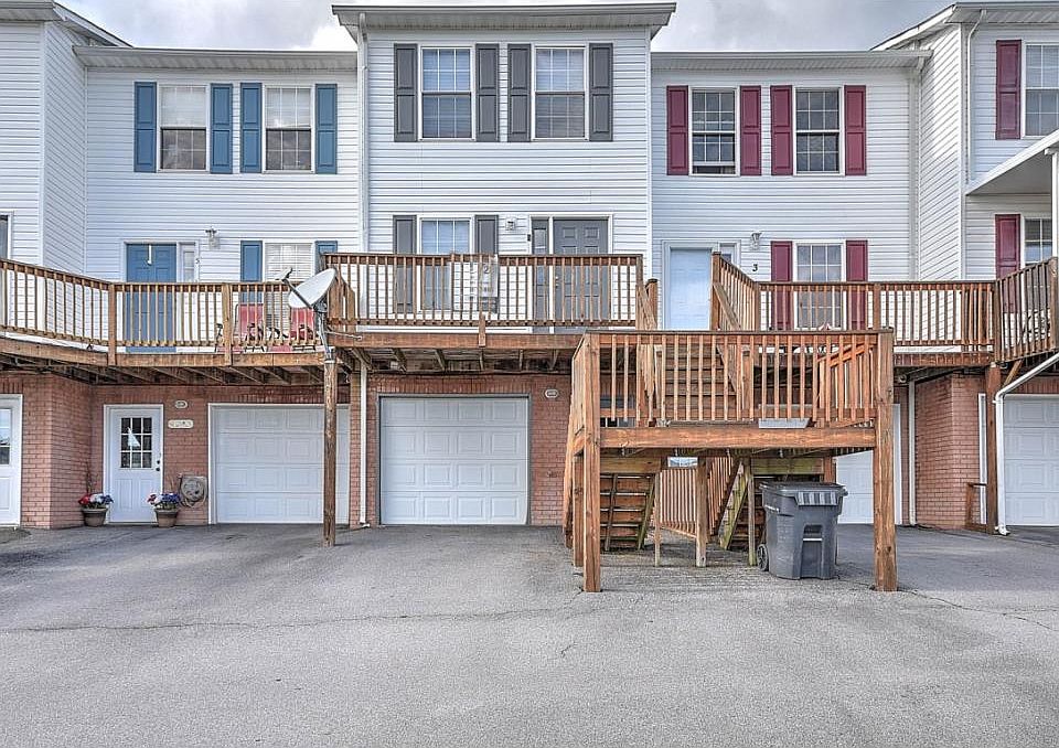 1st image of 45 Tulip Grove Cir APT 4