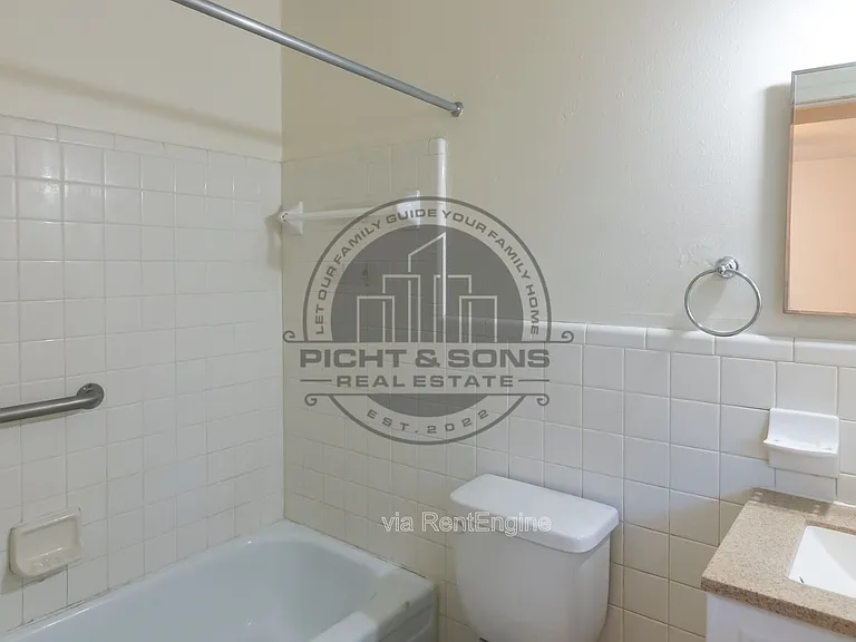 236 Desoto Dr #3 — Photo 6