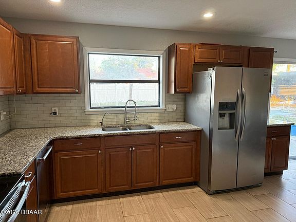 4th image of 1540 Jupiter Ave