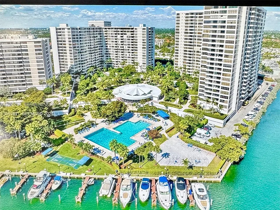 600 Three Islands Blvd #622
