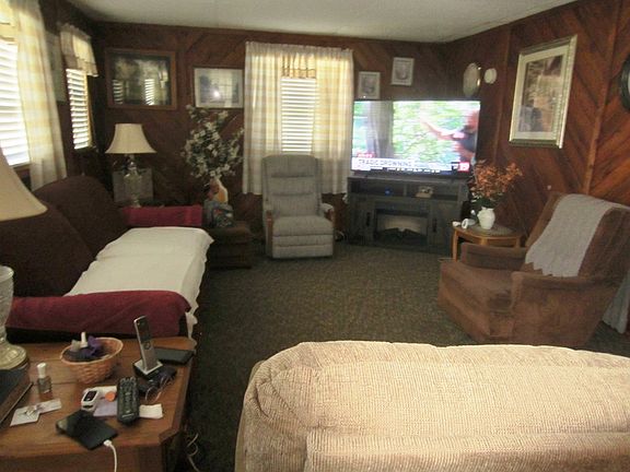 5th image of 1041 Burger Ave