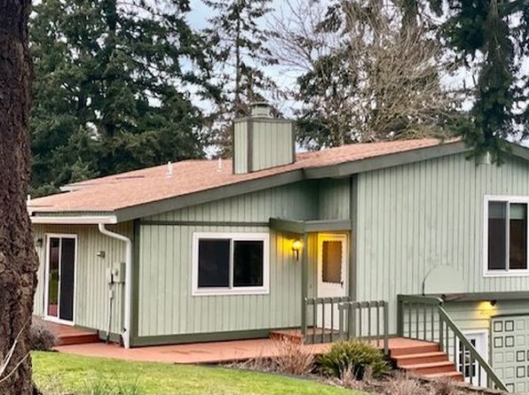 35267 S Acer Ln, Molalla, OR 97038