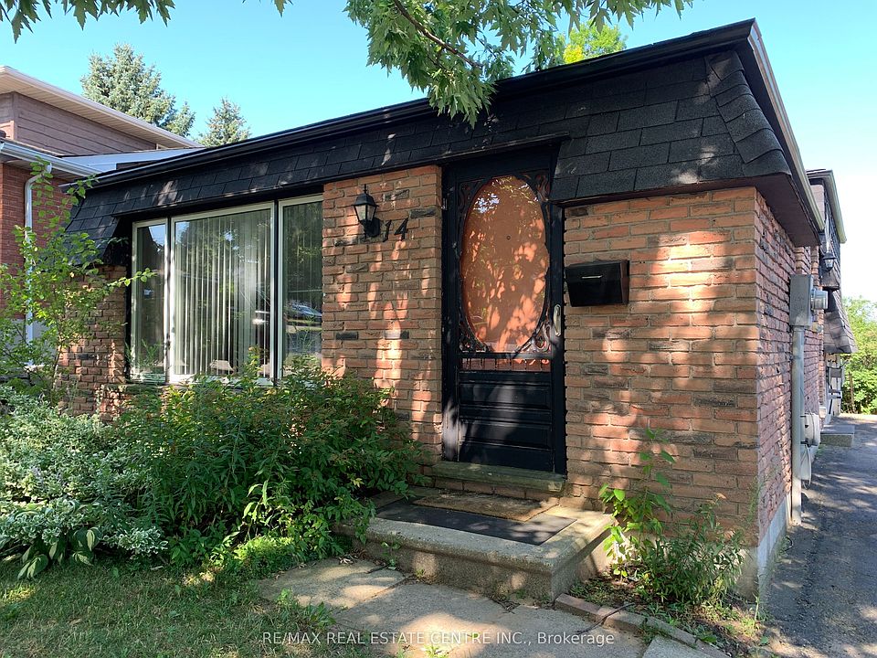 1st image of 14 Sandsprings Cres