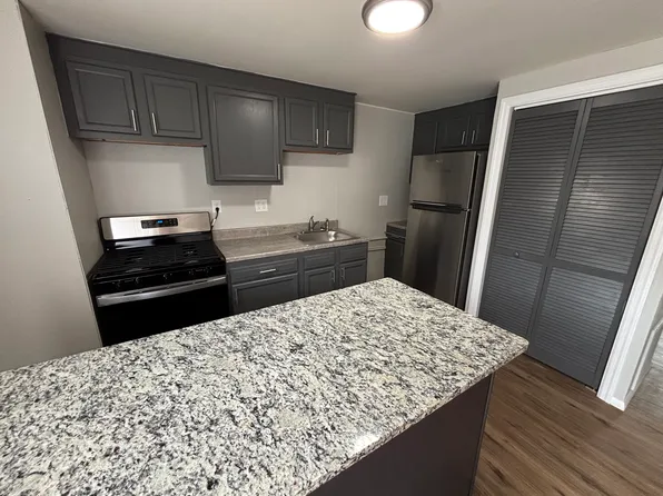 3215 Chestnut St, Manchester, MD 21102